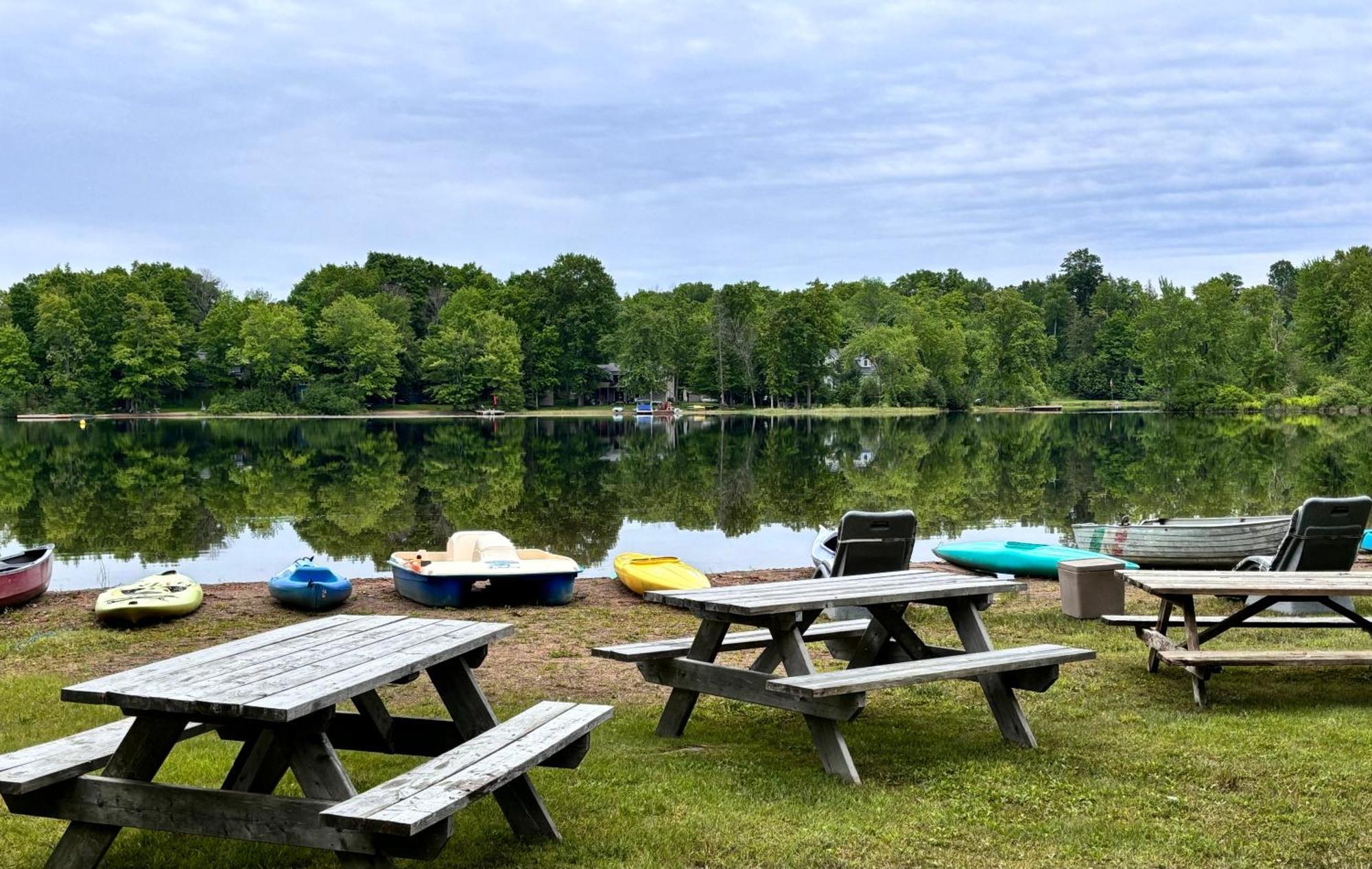 Lakefront Hideaway Resort Kawartha Lakes Dış mekan fotoğraf
