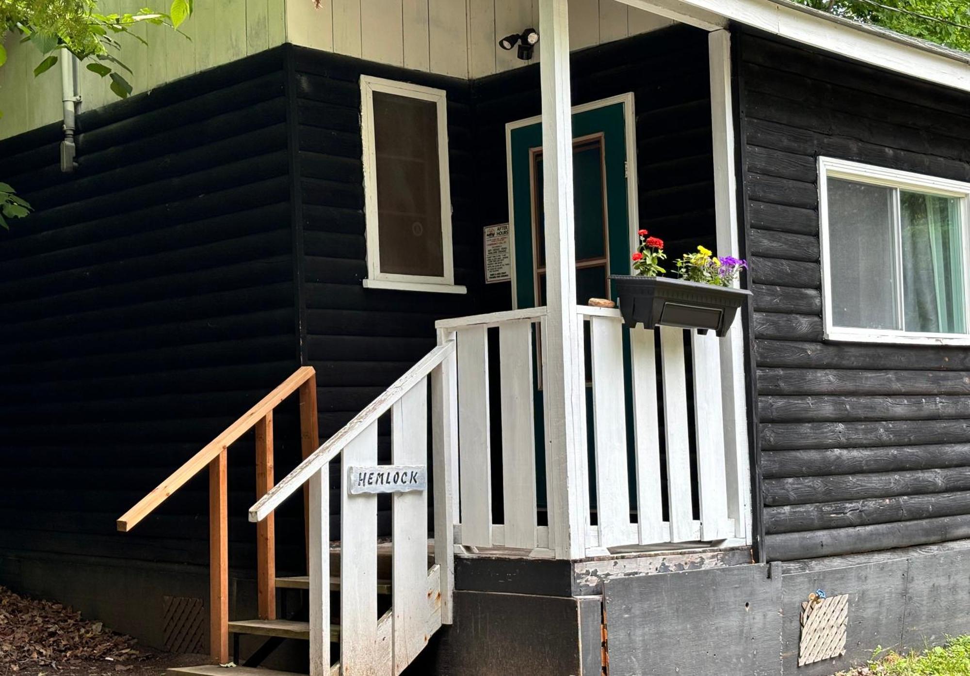 Lakefront Hideaway Resort Kawartha Lakes Dış mekan fotoğraf